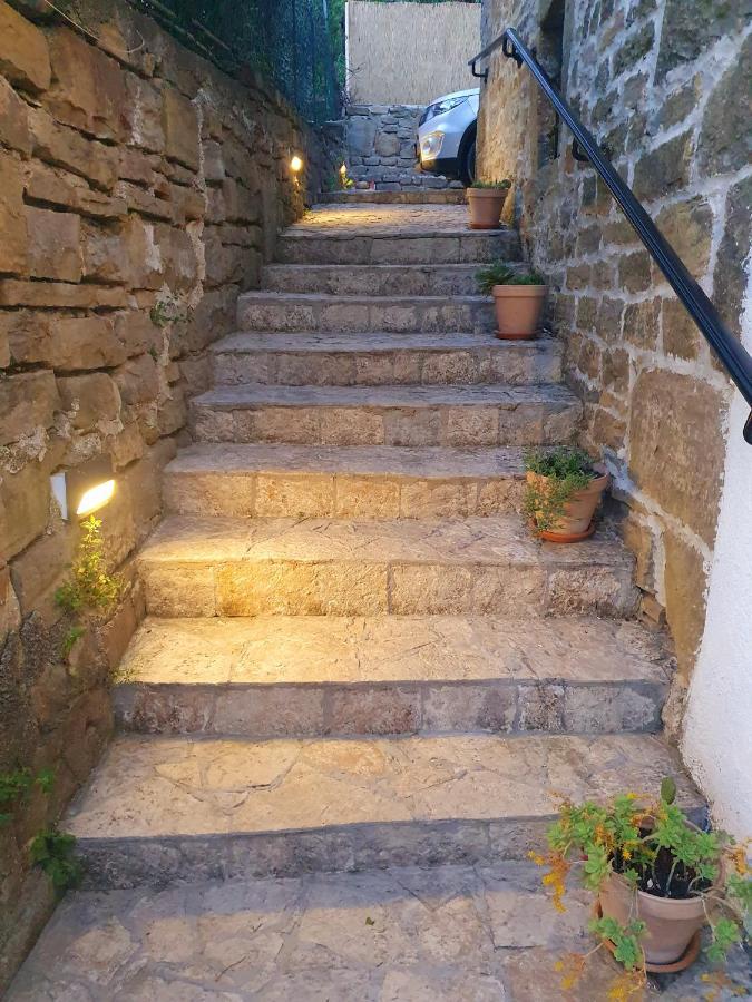 Casa Leonarda, Old Authentic Istrian Stone House Near Motovun, Central Istria Zamask エクステリア 写真
